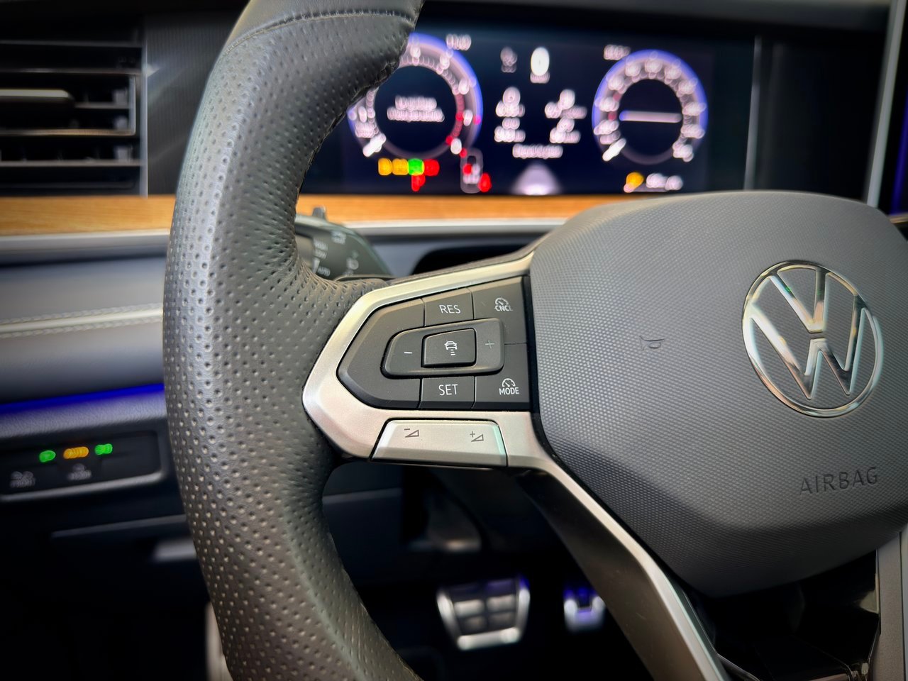 Volkswagen Tiguan 2026 Noir Notre-Dame-des-Prairies - photo #21