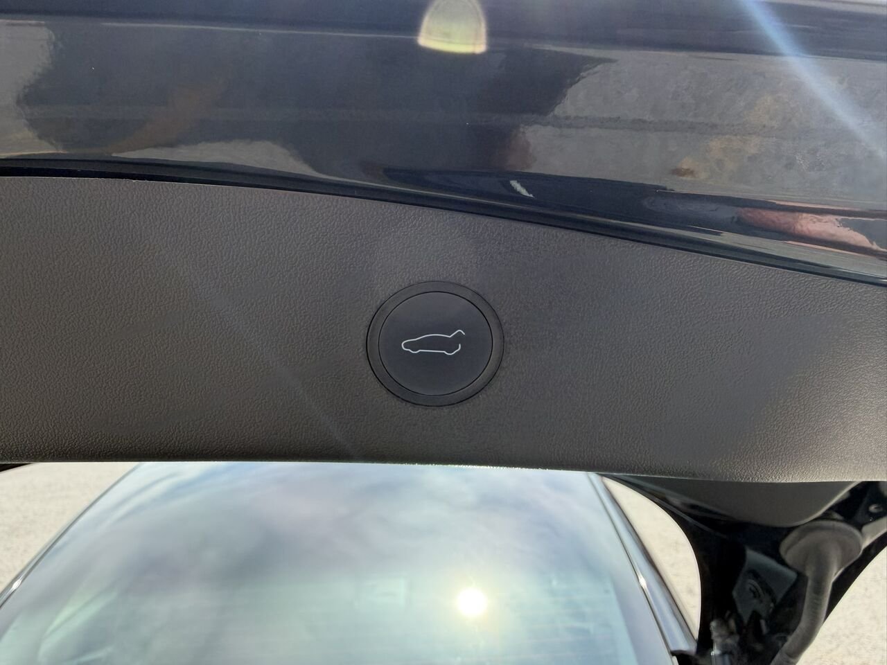 2021 Tesla Model 3 STANDARD RANGE PLUS Black Laval - photo #11