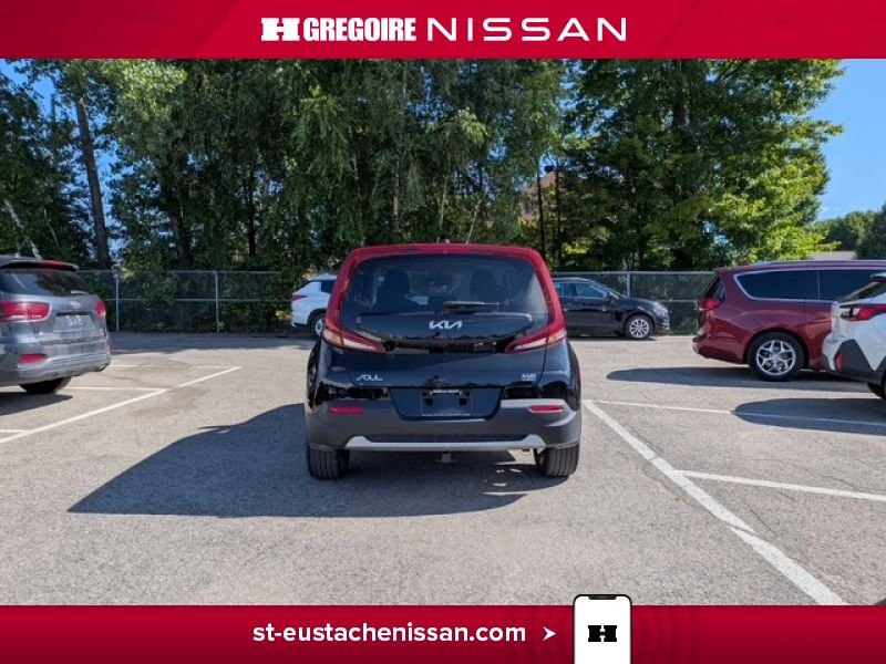 2022 Kia Soul Black Laval - photo #11