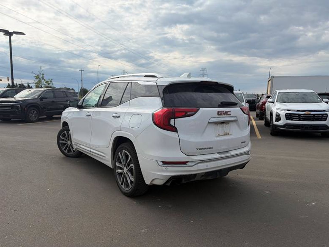 2019 GMC Terrain AWD 4dr Denali White Sherwood Park - photo #3