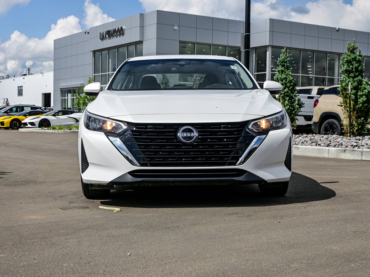 2024 Nissan Sentra SV CVT White Sherwood Park - photo #2