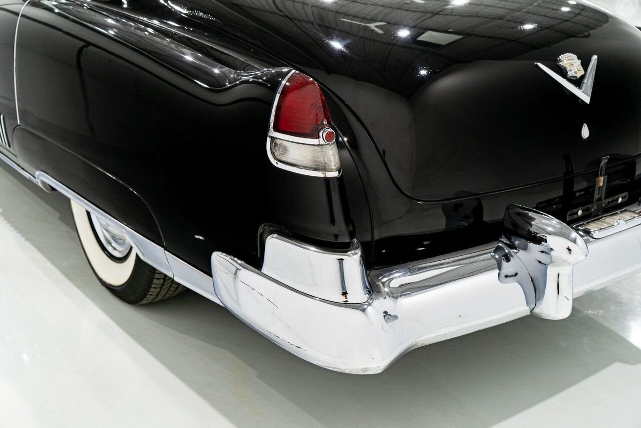 Cadillac Fleetwood Unrestored factory black paint **PRICE IN USD** 1951 Noir Montréal - photo #39
