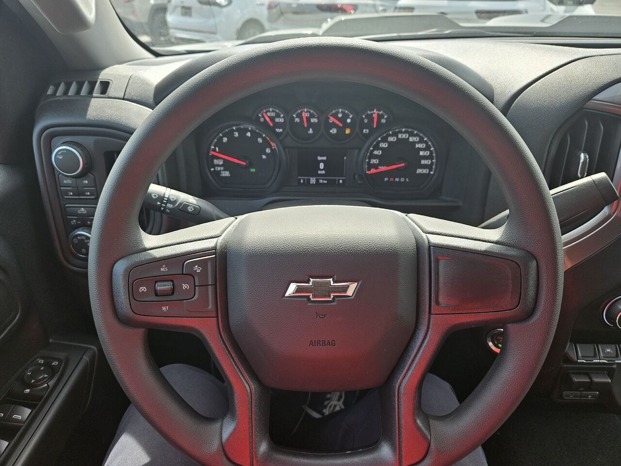2026 Chevrolet Silverado 1500 Custom Trail Boss cabine multiplace 4RM 157 po Sterling Grey Metallic Thetford Mines - photo #7