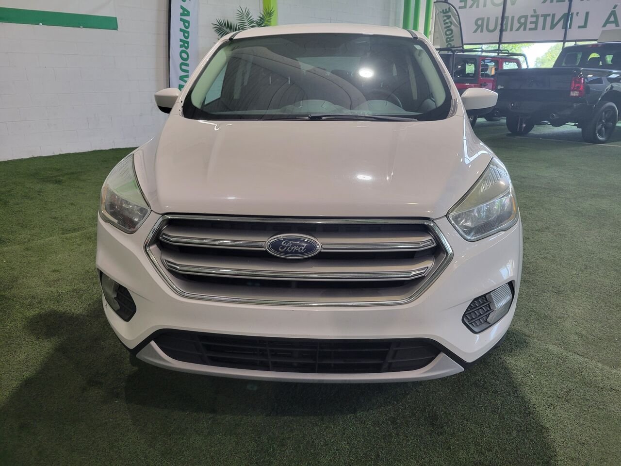 2017 Ford Escape White  - photo #8
