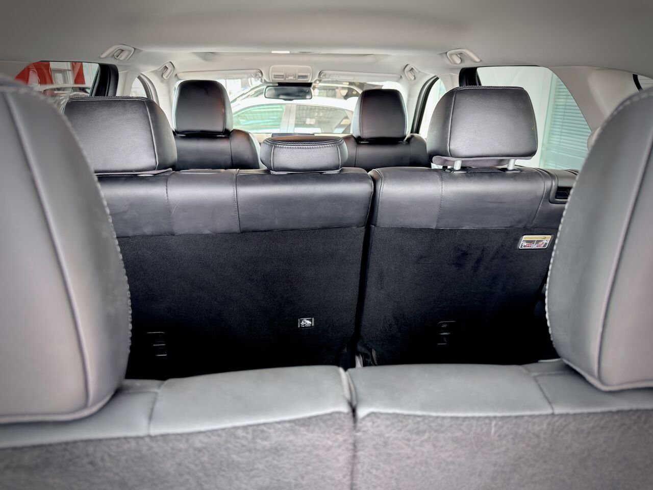 2023 Mazda CX-9 Silver Notre-Dame-des-Prairies - photo #10