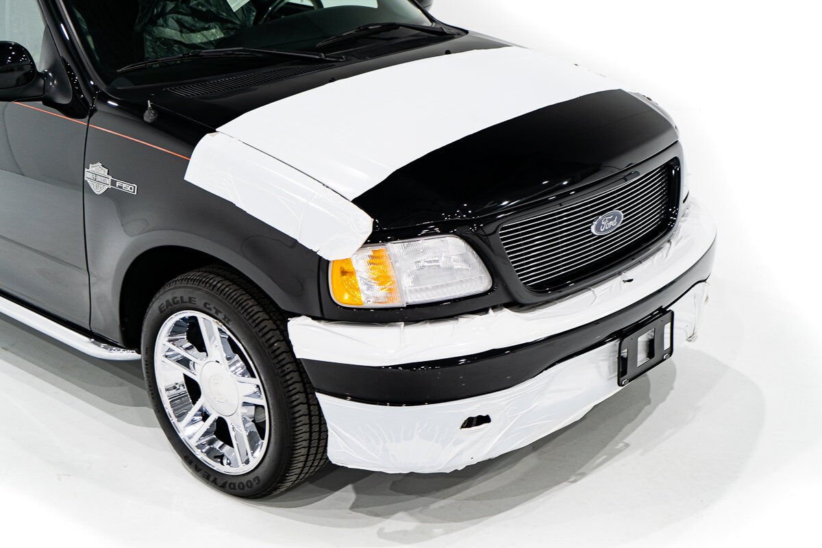 2000 Ford F-150 Harley Davidson Edition In Delivery Packaging Black Montreal - photo #3