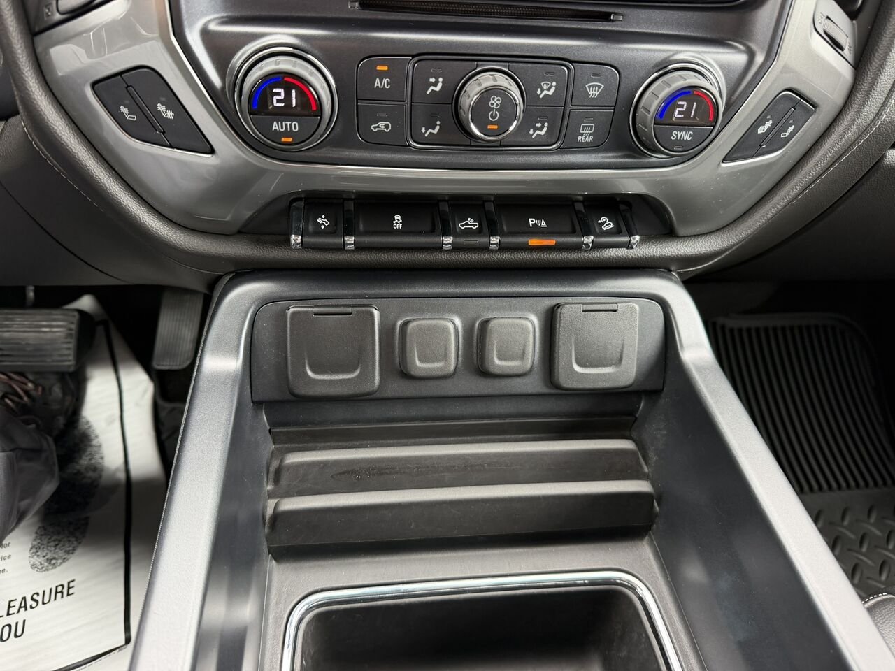 Chevrolet Silverado 1500 2LTZ 5.3L ENCEMBLE Z71 QUAD CAB 2017 Blanc Laval - photo #26