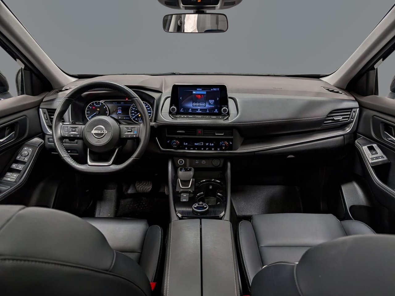 2023 Nissan Rogue SV avec ensemble Toit ouvrant Saint-Eustache - photo #12