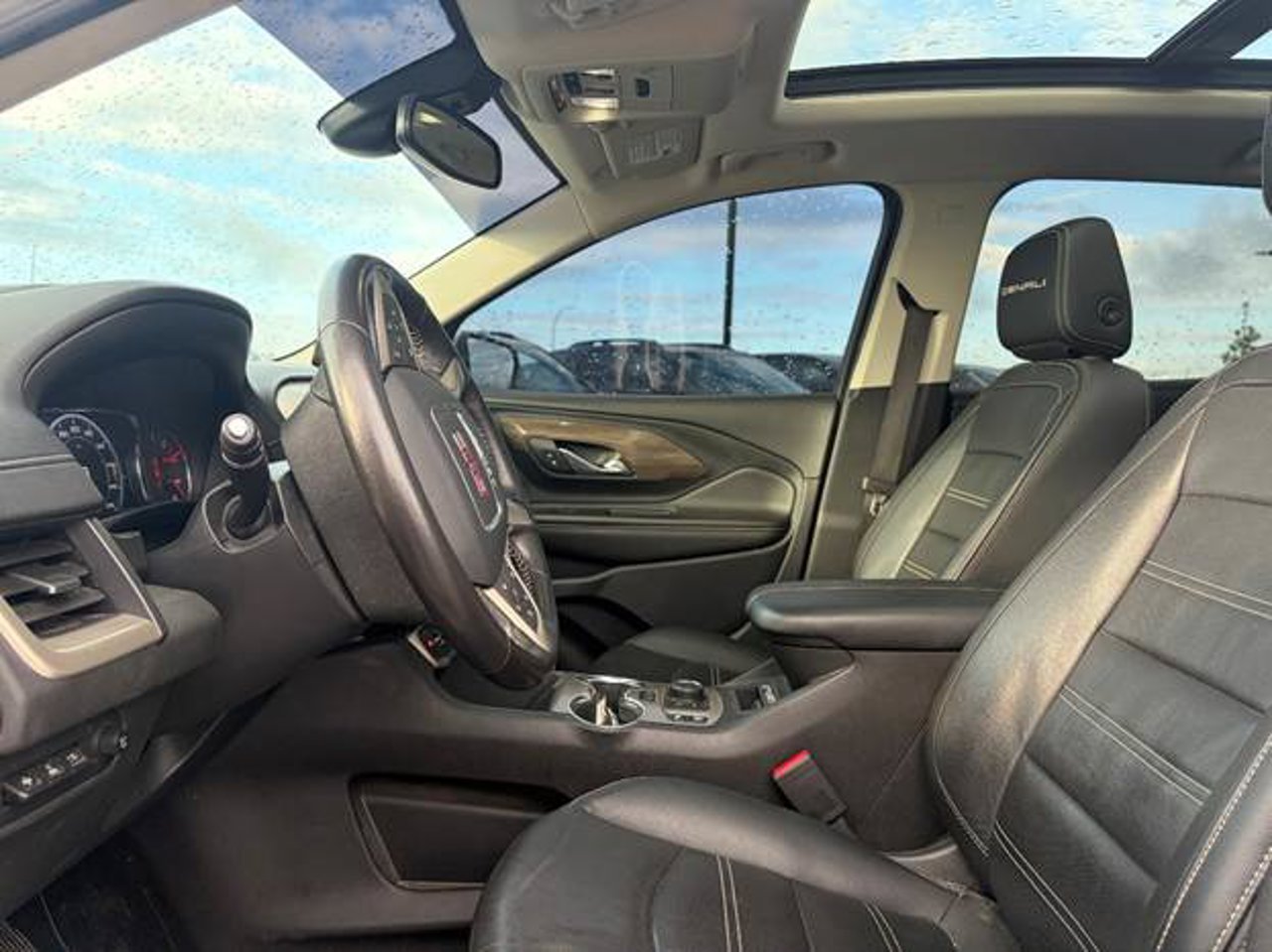 2022 GMC Terrain AWD 4dr Denali White Sherwood Park - photo #5