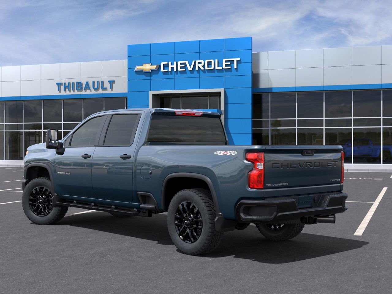 Chevrolet Silverado 2500HD Personnalisée 2025 Bleu riverain métallisé Saint-Eustache - photo #2