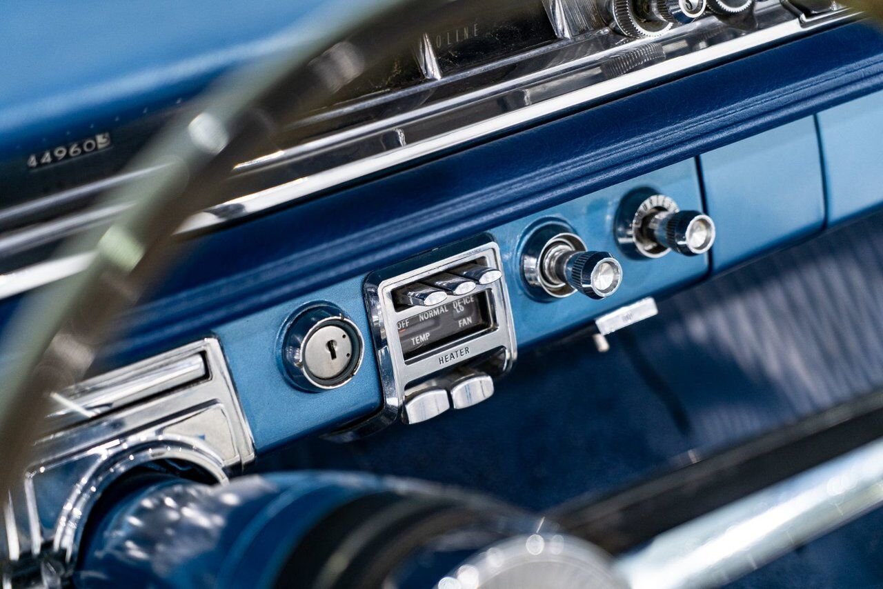Pontiac Bonneville **PRIX EN USD**C8 Suffix 389cu.in. TriPower 4 Speed 1961 Bleu Montréal - photo #70