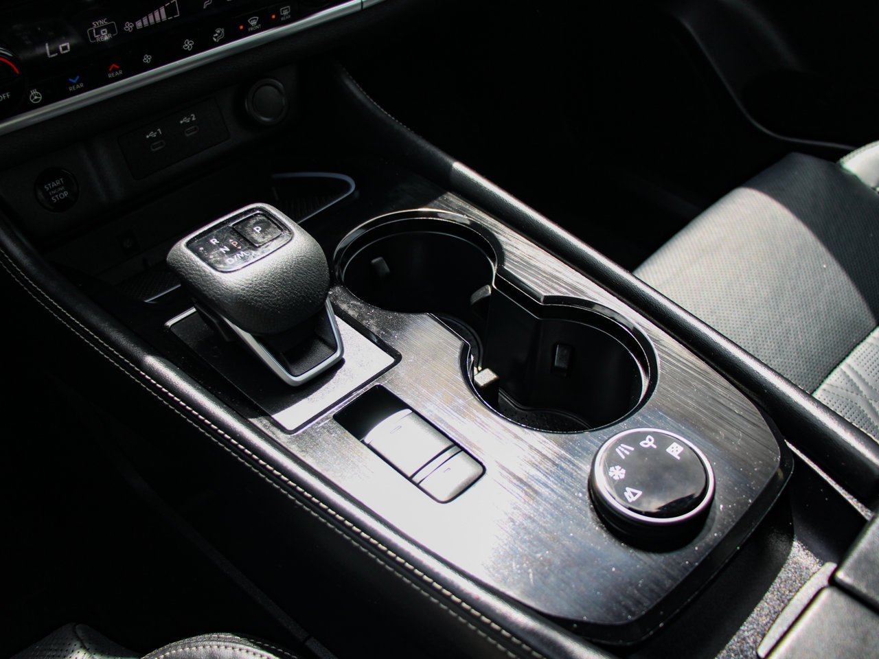 2024 Nissan Rogue AWD Platinum White Sherwood Park - photo #25