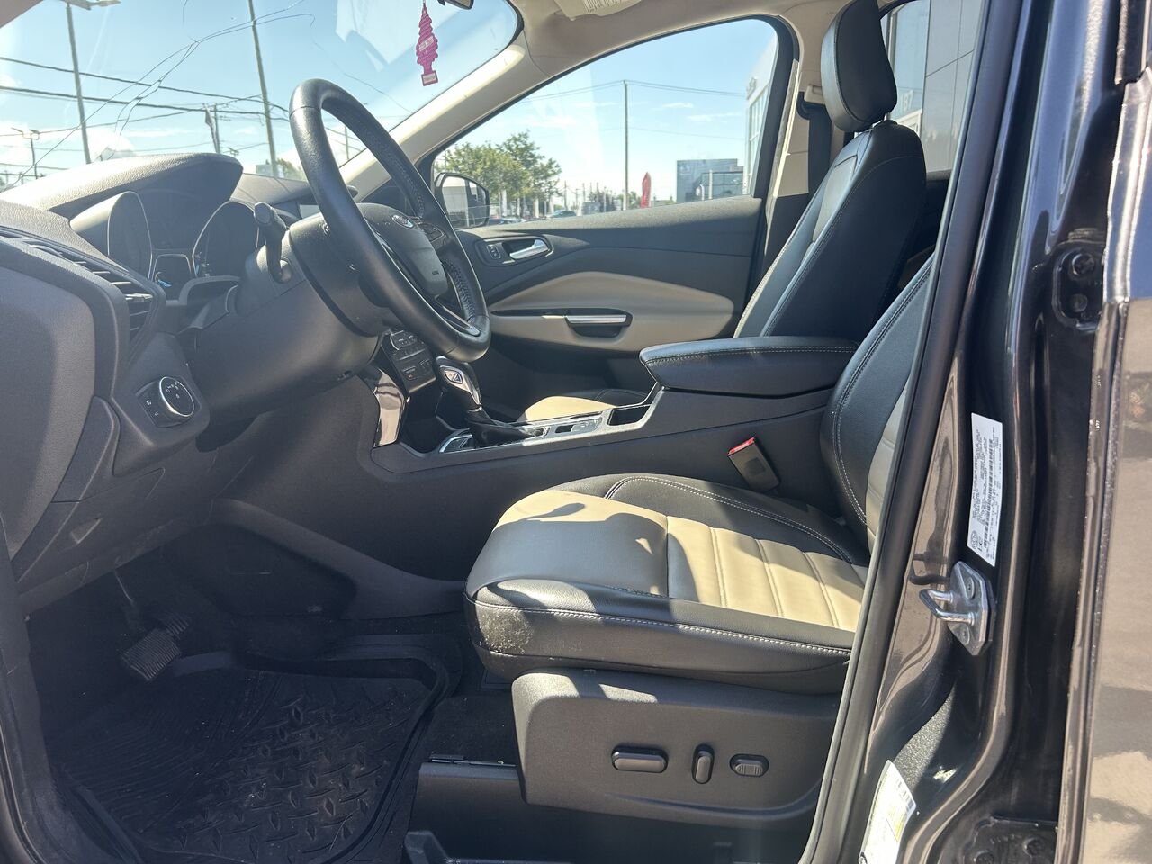 2019 Ford Escape Grey Châteauguay - photo #10