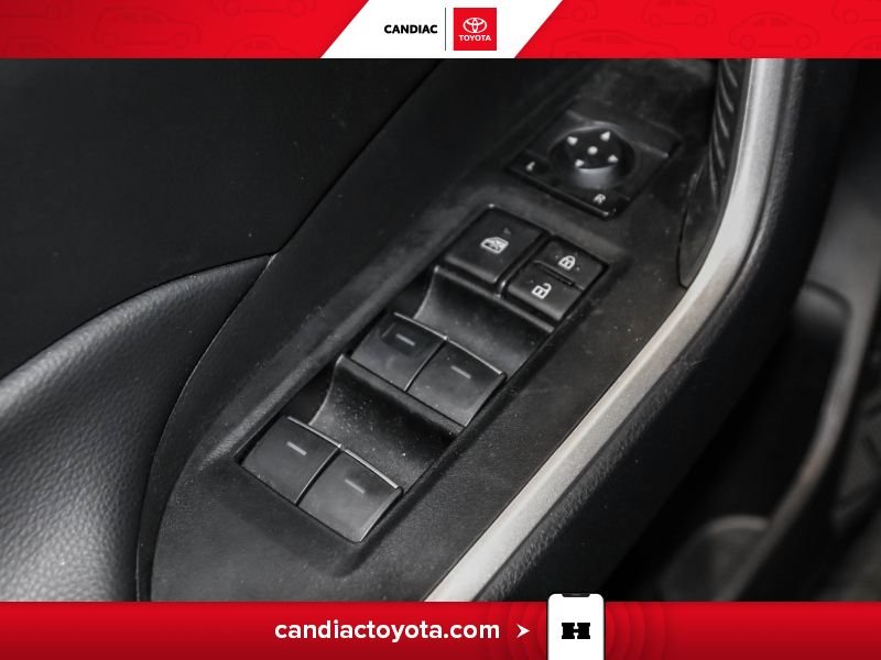 Toyota Rav 4 TR04038 | XLE AWD - MAGS - HAYON ÉLECTRIQUE - CAMÉRA RECUL 2024 Gris Laval - photo #17