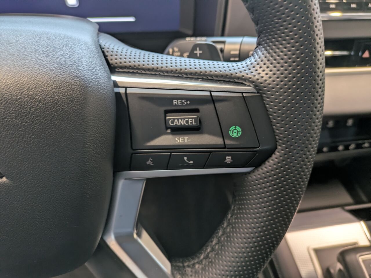 2024 Mitsubishi Outlander Grey Gatineau - photo #7