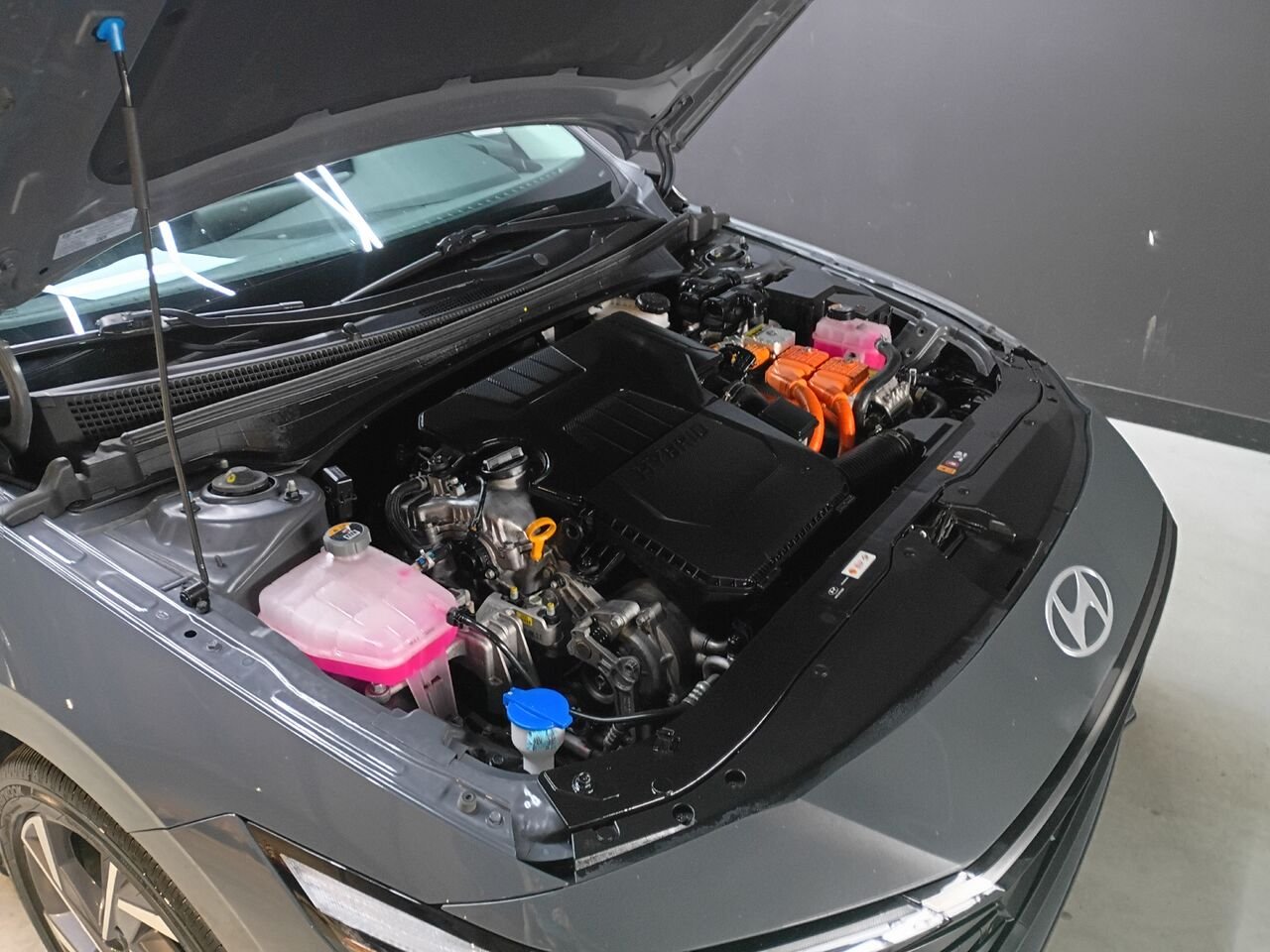 2025 Hyundai Elantra Hybrid Grey Blainville - photo #29