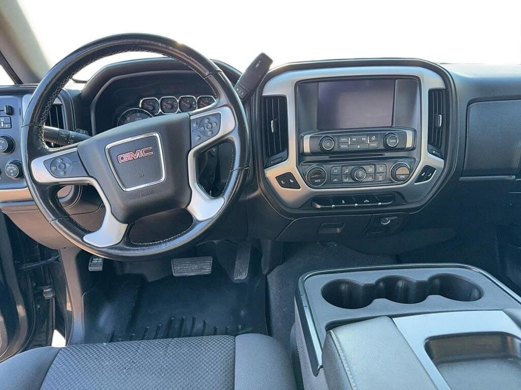GMC Sierra 1500 NIV 3GTU2MECXJG515249 2018 gray Chicoutimi - photo #9