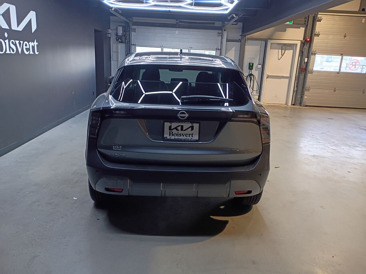 Nissan Kicks 2025 Gris Blainville - photo #8