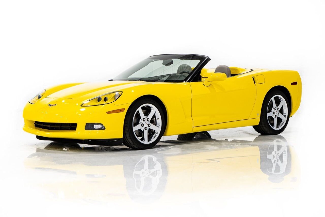 2008 Chevrolet Corvette PRIX EN USD | With Only 900km (563mi) From New With Window Sticker Yellow Montreal - photo #0