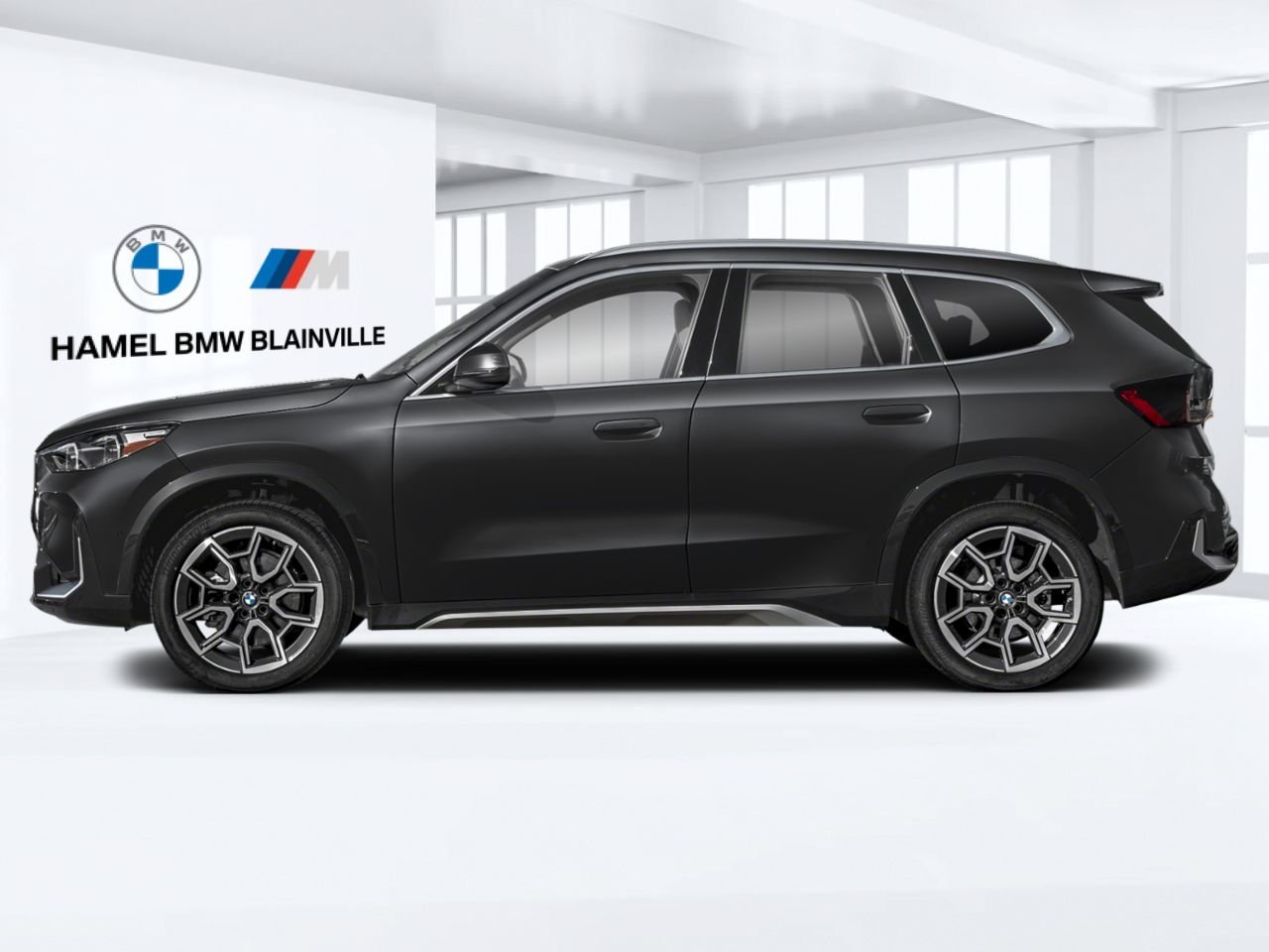 BMW X1 xDrive28i 2026 Noir jais non métallique Blainville - photo #2