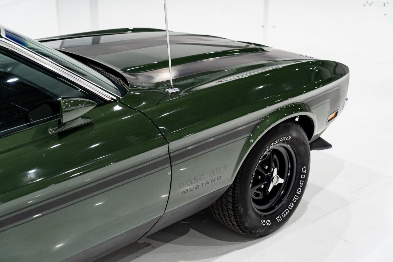 1971 Ford Mustang * PRIX EN USD * Boss 351 Project Car Green Montreal - photo #4
