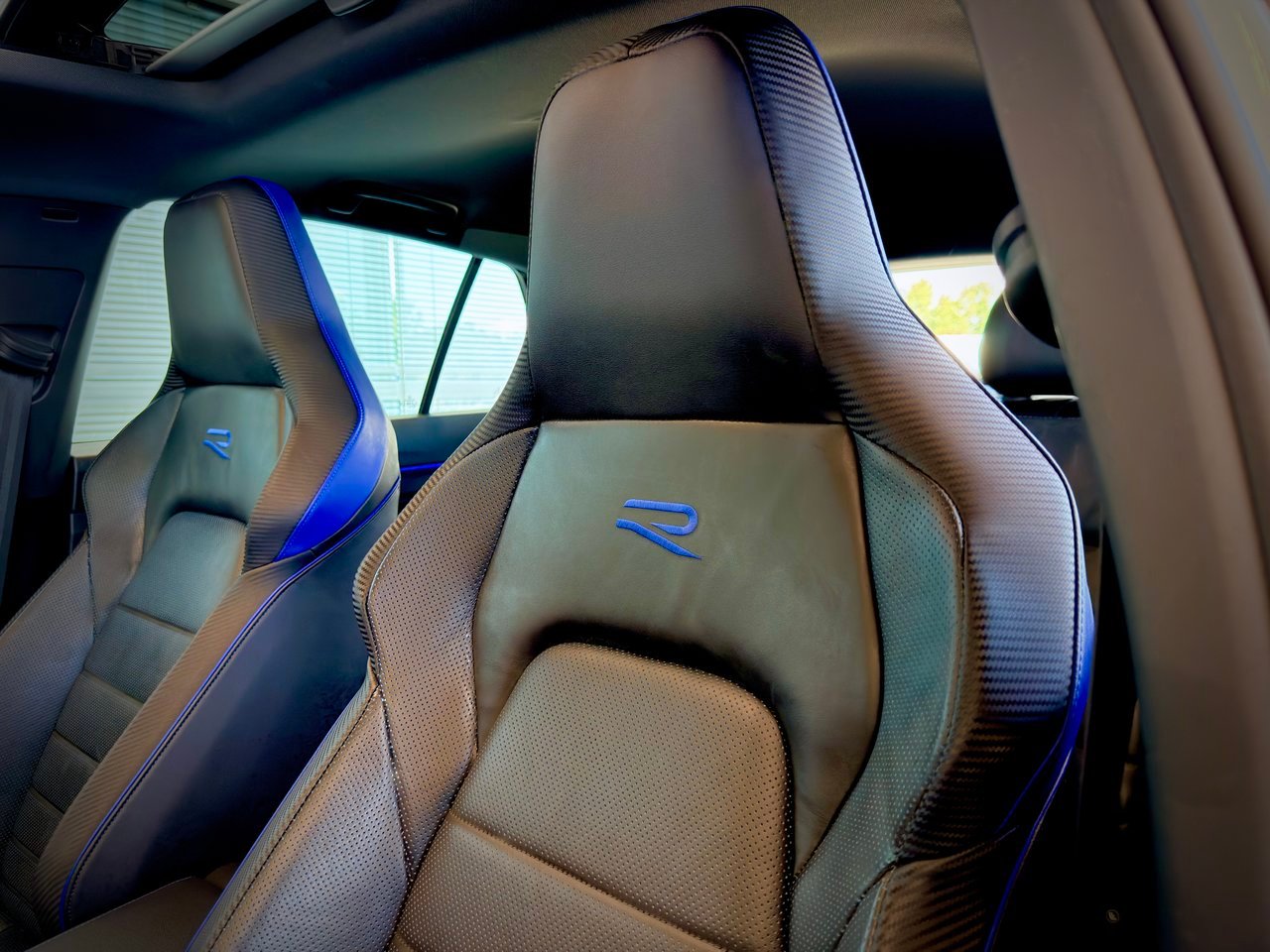 2023 Volkswagen Golf R White Notre-Dame-des-Prairies - photo #19