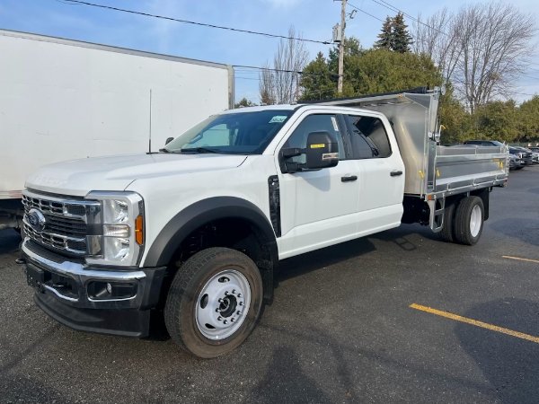 Ford Super Duty F-550 DRW XLT CABINE 6 PLACES 4RM 203 PO DCE DE 84 PO 2024 Blanc Oxford Châteauguay - photo #0