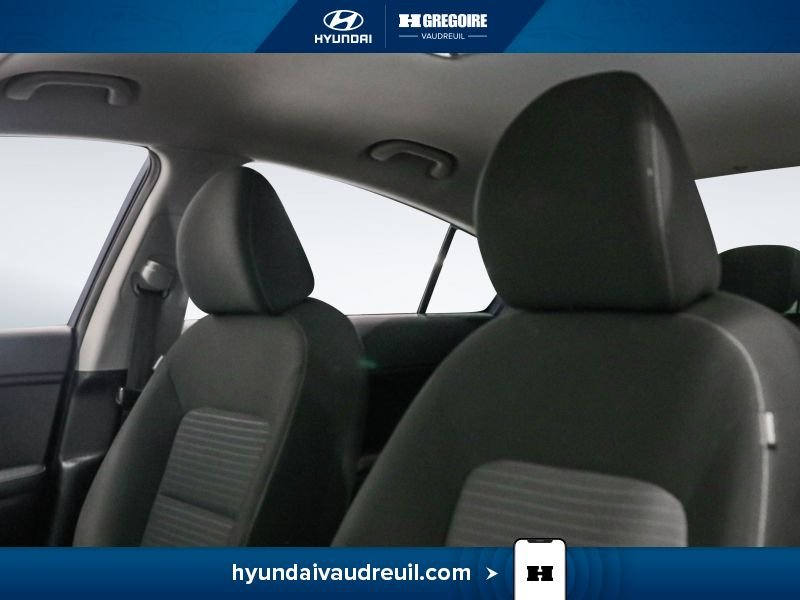 2018 Kia Forte Blue Laval - photo #16