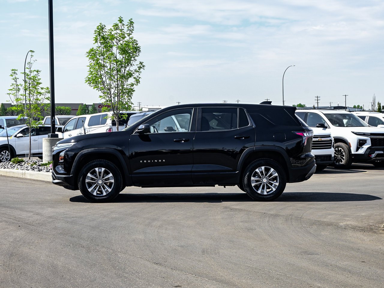 2026 Chevrolet Equinox AWD 4dr LT w/2LT Black Sherwood Park - photo #9