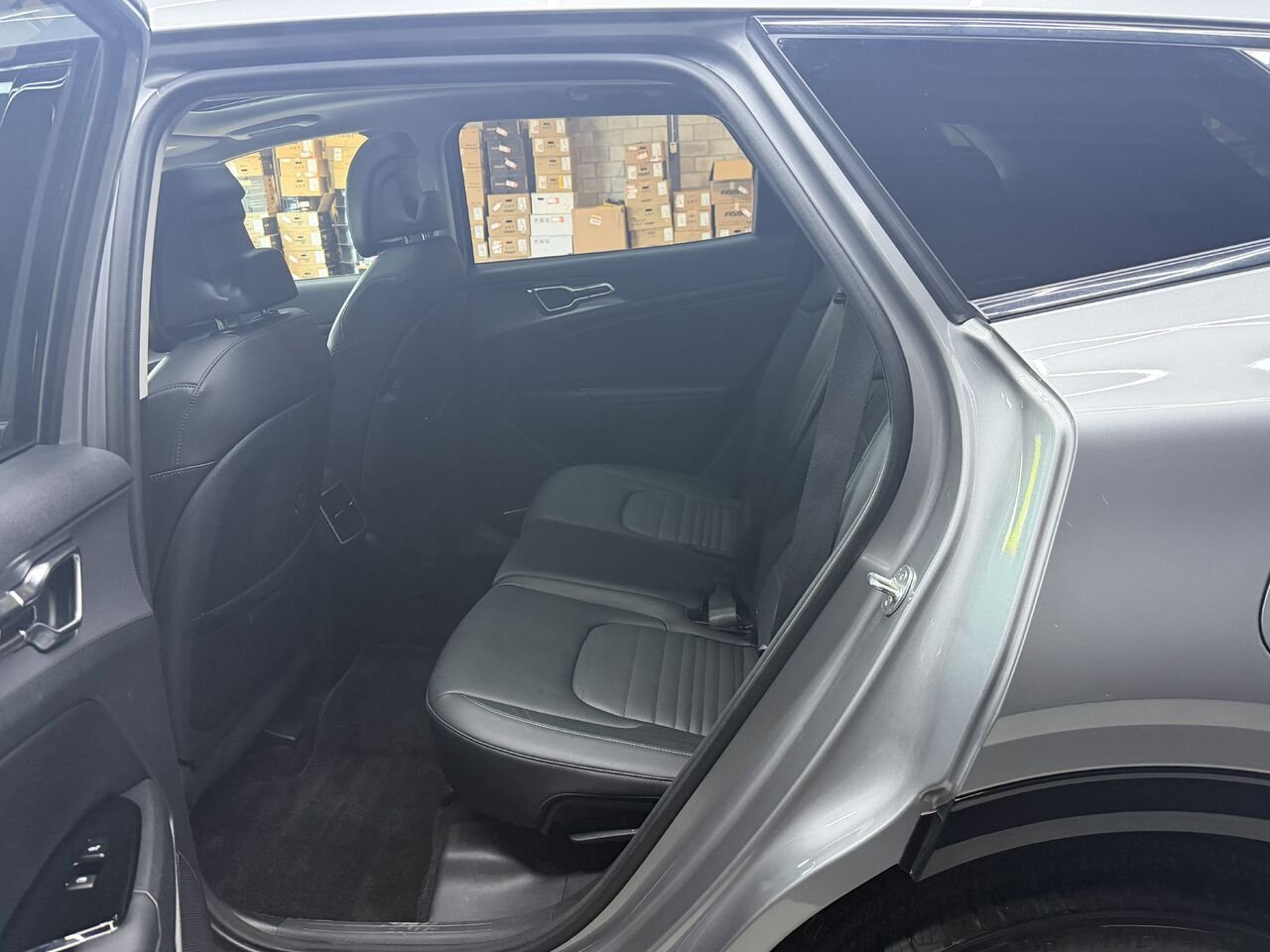 2024 Kia Sportage Grey Blainville - photo #15