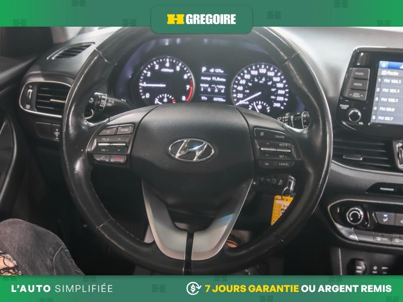 2020 Hyundai Elantra Red Saint-Eustache - photo #17