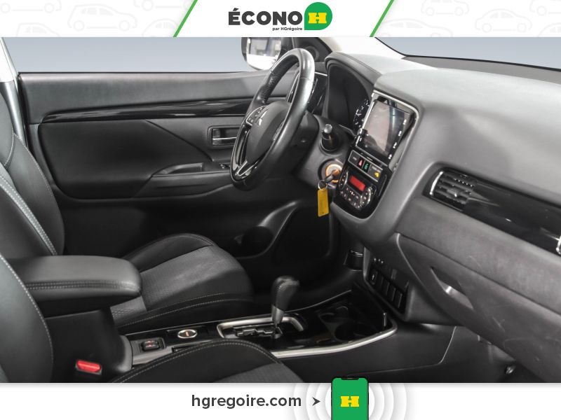 2019 Mitsubishi Outlander White Laval - photo #24