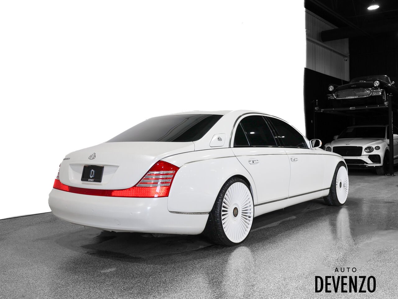 Maybach 57 2009 Bleu Saint-Eustache - photo #3