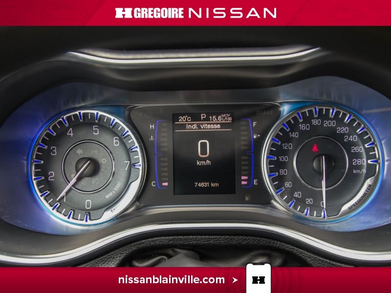 Chrysler 200 2015 Blanc Blainville - photo #14