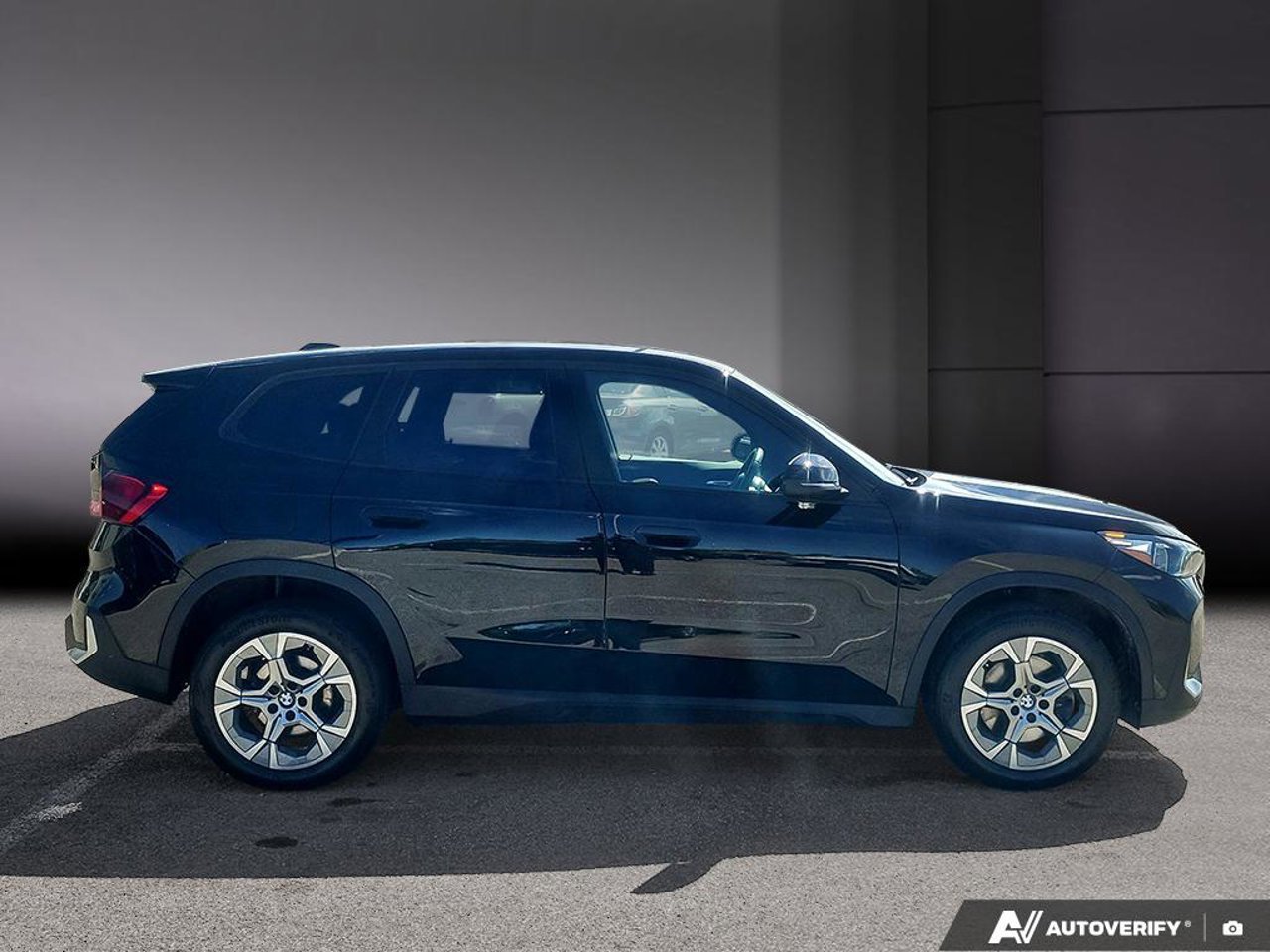 BMW X1 WBX73EF03P5W40164 2023 Noir Mirabel - photo #5