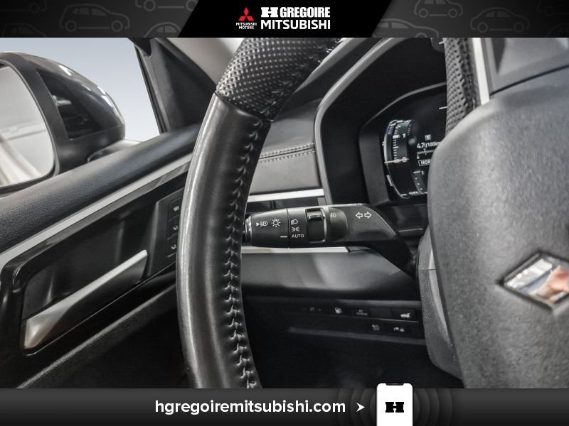 2023 Mitsubishi Outlander Plug-In Hybrid Black Laval - photo #19
