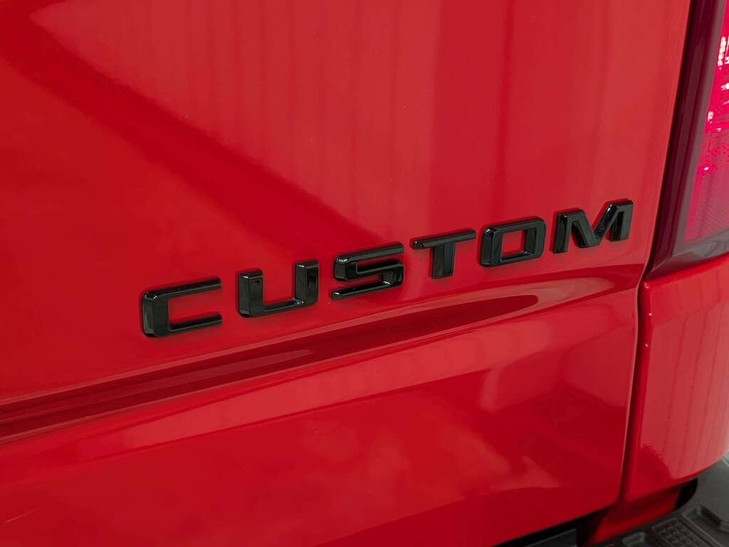 2023 Chevrolet Silverado 1500 4WD Crew Cab 157" Custom Trail Boss Red Val-David - photo #35