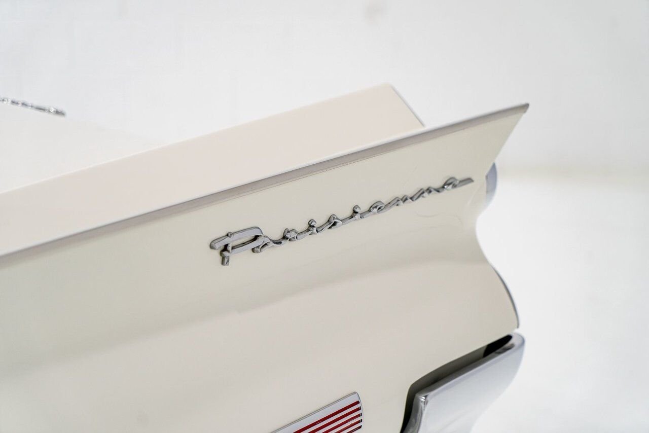 Pontiac PARISIENNE **PRIX EN USD** Fully restored with 261cu.in. and GM built sheet 1959 Blanc Montréal - photo #39
