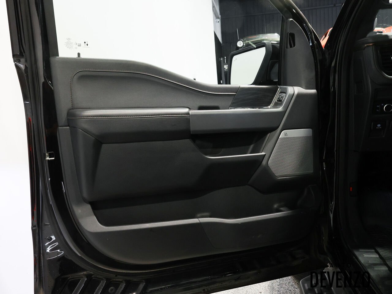Ford F-150 Lightning 2025 Noir Saint-Eustache - photo #11