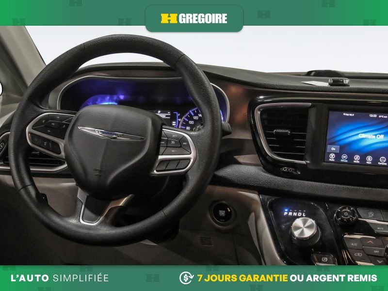 2021 Chrysler Grand Caravan Black Saint-Eustache - photo #17