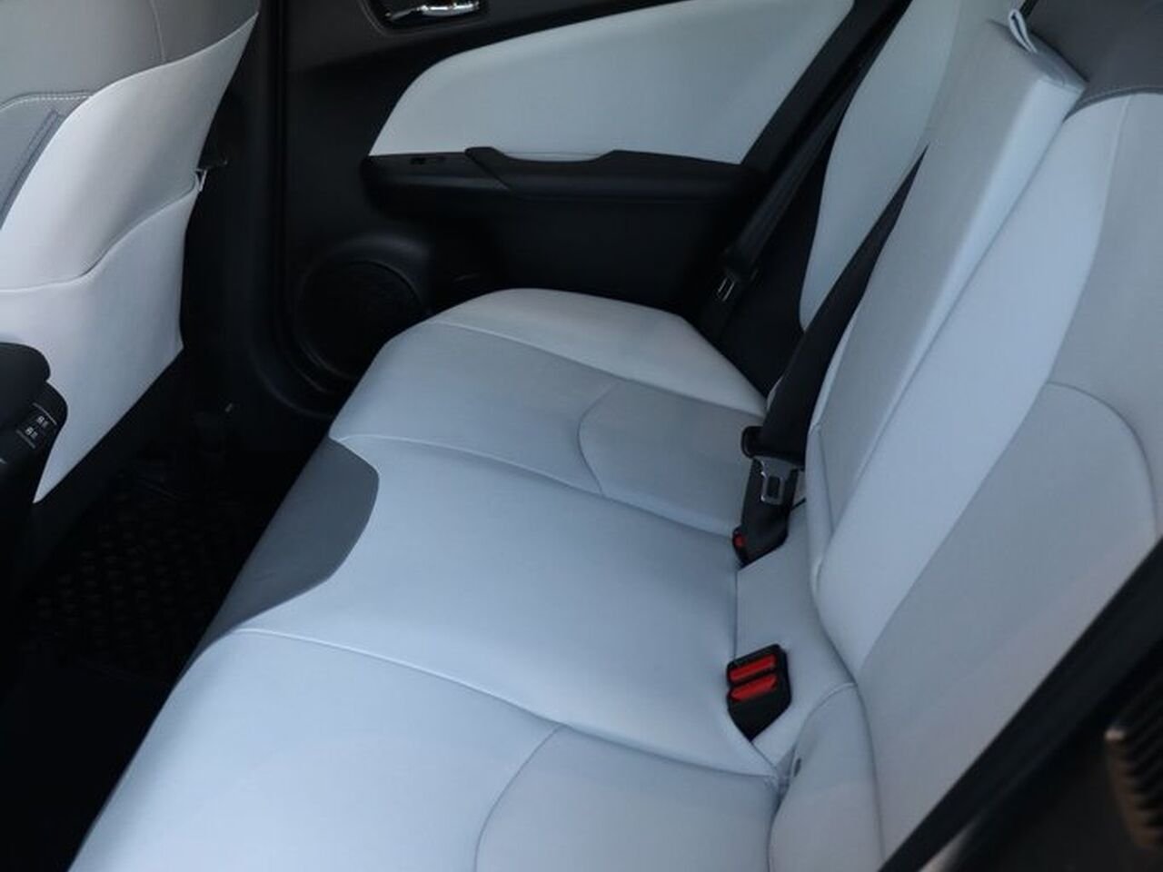 2021 Toyota Prius Prime VIN JTDKAMFP4M3168682 Grey Baie-Comeau - photo #8