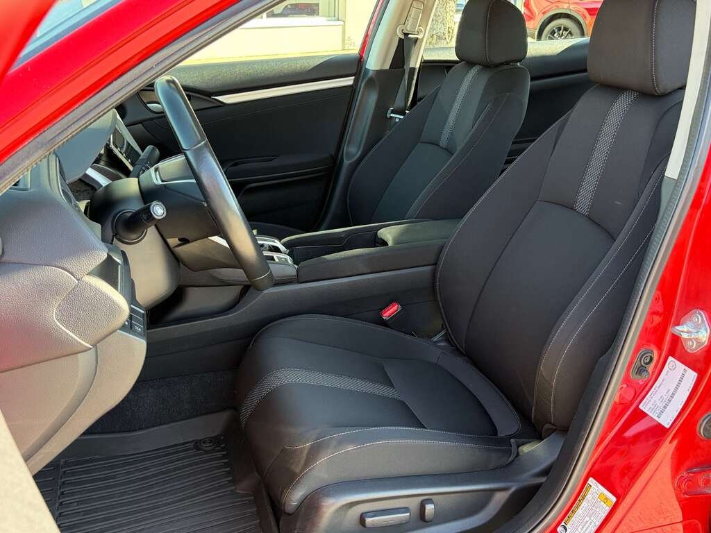 2021 Honda Civic EX Red Gatineau - photo #11