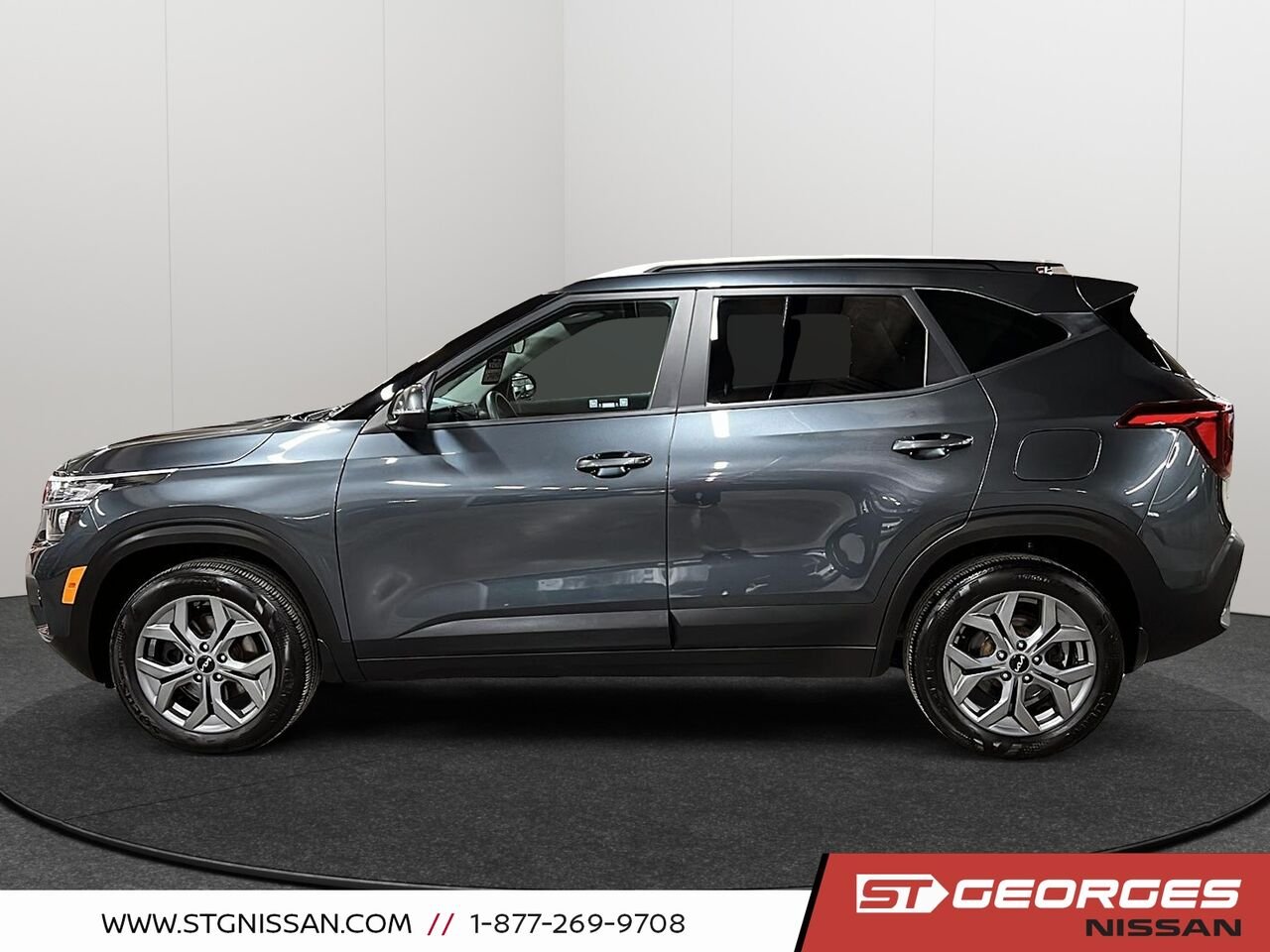 Kia Seltos 2024 Gris Saint-Georges - photo #4