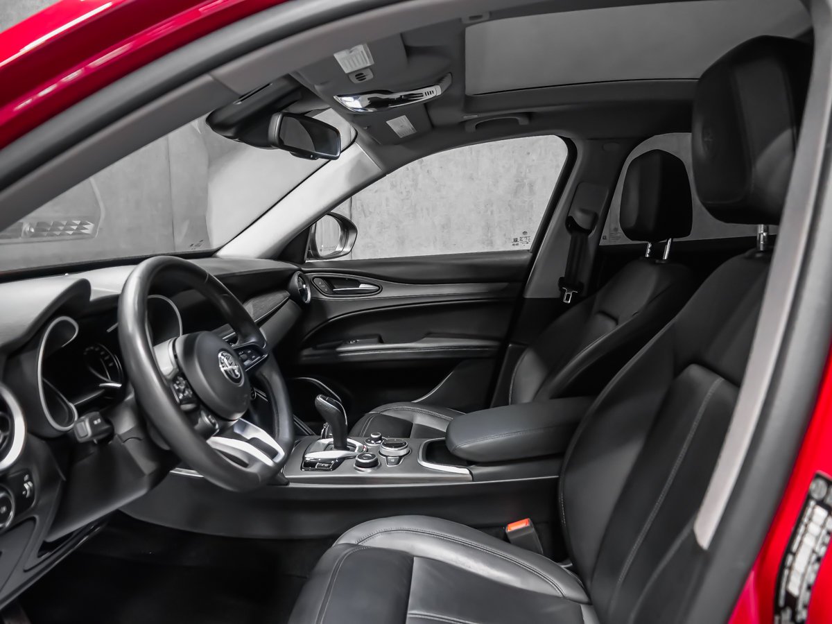 Alfa Romeo Stelvio Ti 2021 Rouge Montréal - photo #16