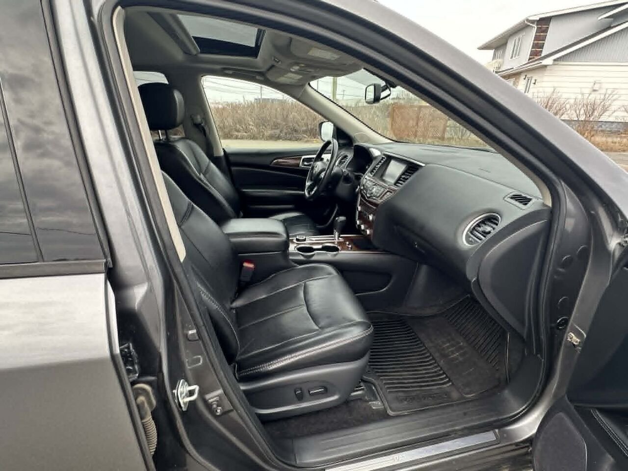 Nissan Pathfinder Platine 4x4 2018 Gris Matane - photo #14