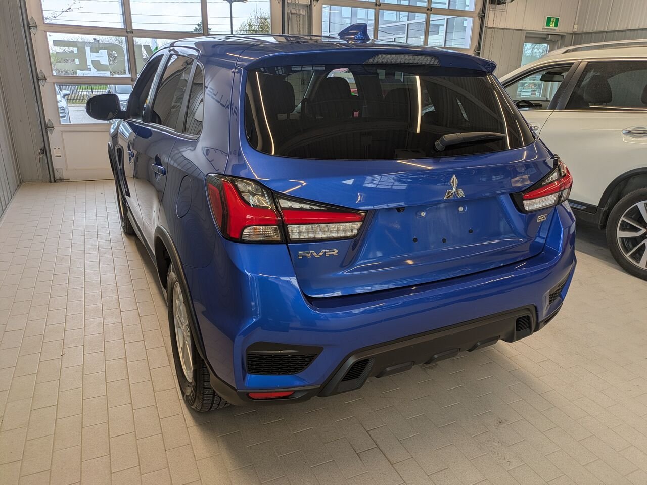 2024 Mitsubishi RVR Blue Gatineau - photo #17