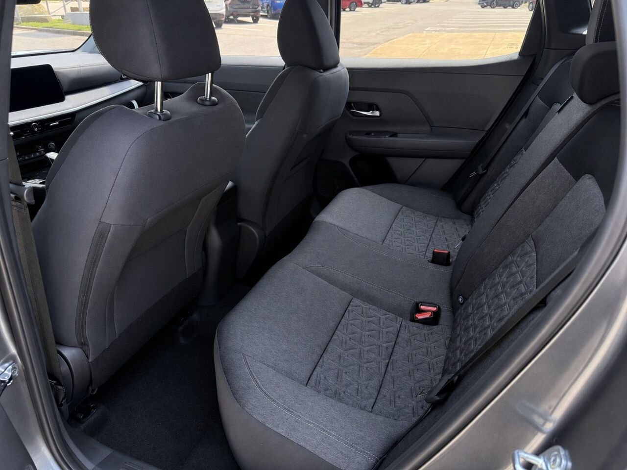 NISSAN Kicks KICKS SV FWD 2026 Gris poudre métallisé Châteauguay - photo #17