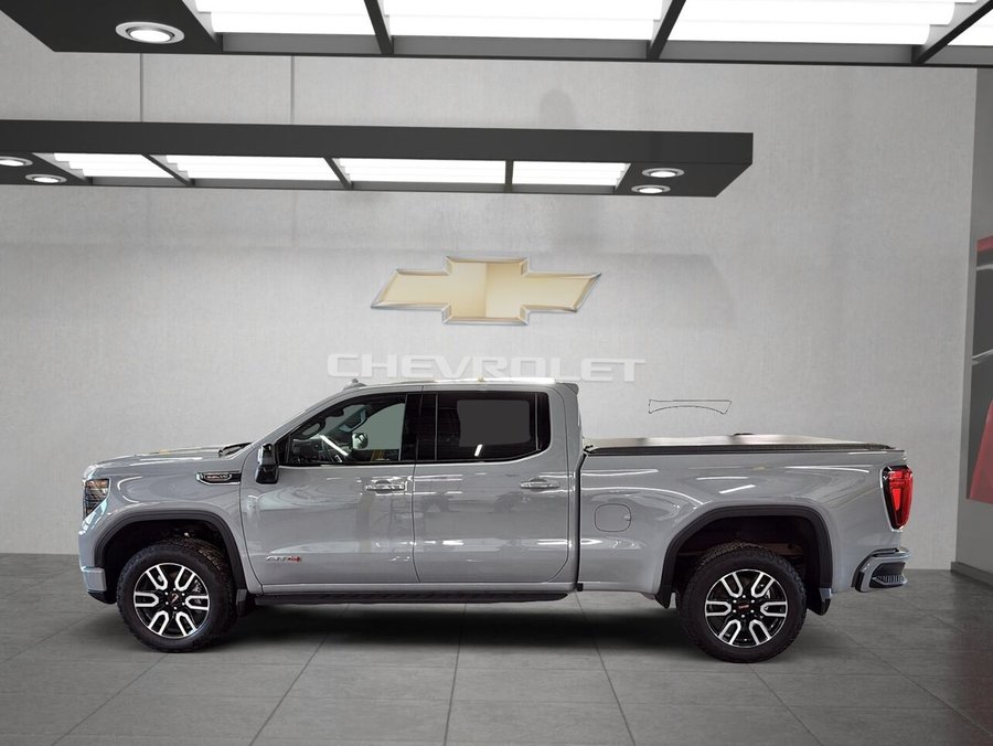 GMC Sierra 1500 AT4 cabine multiplace 4RM 157 po 2025 Gris