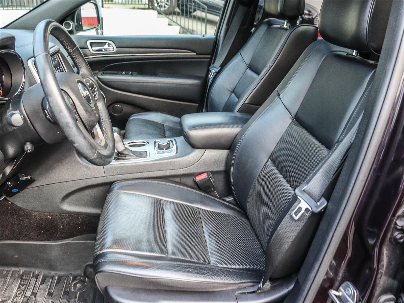 Jeep Grand Cherokee Overland 2018 Black Ottawa & Gatineau - photo #7