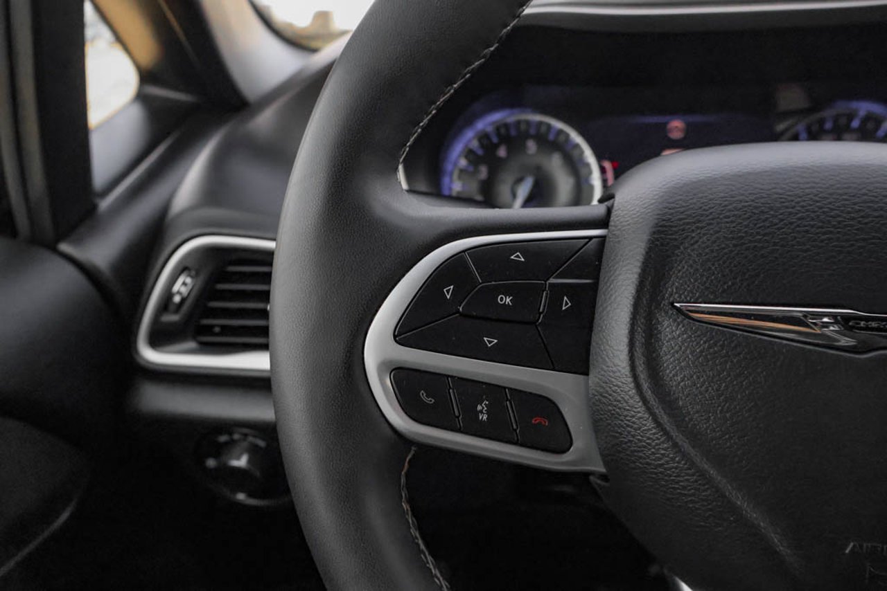2025 Chrysler Grand Caravan SXT 2WD Black Sherwood Park - photo #19